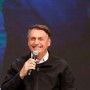 Bolsonaro quer desfile em carro aberto após desembarcar no Brasil, diz jornal