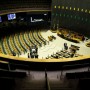 Deputados têm até hoje para trocar de partido sem perder mandato