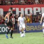 Em confronto direto, Bahia perde para o Atlético-GO e volta a se complicar