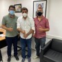 Em reunião na Secretaria Estadual da Educação, deputado Angelo Almeida e secretário de Queimadas, Rogério Reis, cobram reforma de colégio