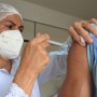 Feira de Santana: Pessoas a partir de 46 anos podem receber primeira dose contra a Covid nesta segunda (21)