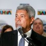 Governador anuncia antecipação de salário de servidores para véspera do São João