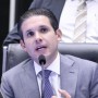 Hugo Motta promete pautar urgência de pacote antifraude no INSS na próxima semana