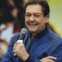 Internado em hospital, Faustão recebe homenagem de artistas e internautas reclamam de susto causado por Caio Castro