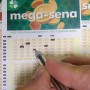 Mega-Sena: ninguém acerta as seis dezenas e prêmio acumula para R$ 66 milhões
