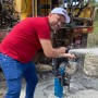 Milagres: Binho Galinha acompanha de perto chegada de água para o povo  