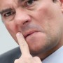 Moro responde a Gleisi e diz que Petrobras foi saqueada no governo PT