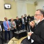 Município é responsável por combate à fome e desemprego, diz professor e dirigente da Associação Esperançar