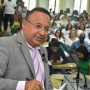 Pais de alunos enfrentam filas enormes em busca de matrícula na rede municipal de Feira