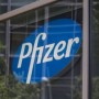 Pfizer autoriza que vacina seja armazenada em geladeiras comuns por um mês