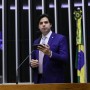 Projeto exclui incidência de bandeira tarifária em fontes eólica e solar da geração distribuída  