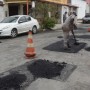 Tapa-buracos e reparo em pavimentação avançam por toda a cidade