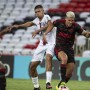 Tentando se aproximar do líder Fluminense, Flamengo enfrenta Resende