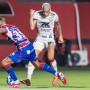 Vitória bate o Fortaleza no Barradão e vence a primeira no Campeonato Brasileiro